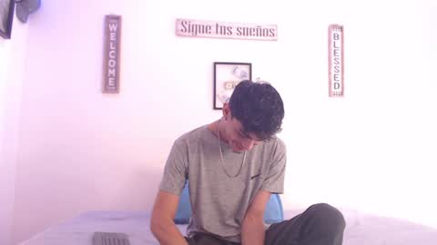 harry thomson online show from 12-28-24, 03:04