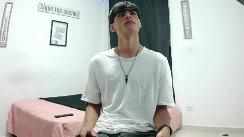 harry thomson online show from 04-26-26, 03:59