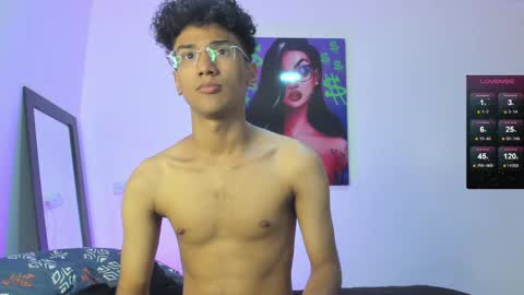 Snapshot of harrytwink18 chatting on 02-24-25, 06:04 HARRY online show from 02-24-25, 06:04