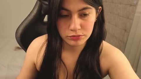 hasszul_2 online show from 03-12-26, 09:54