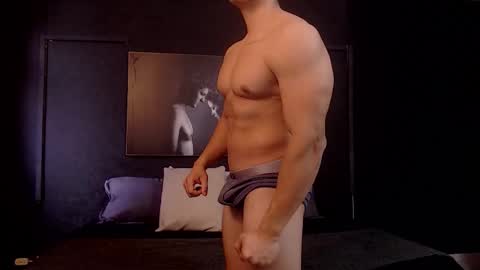 hat_guy01 online show from 02-25-26, 09:24