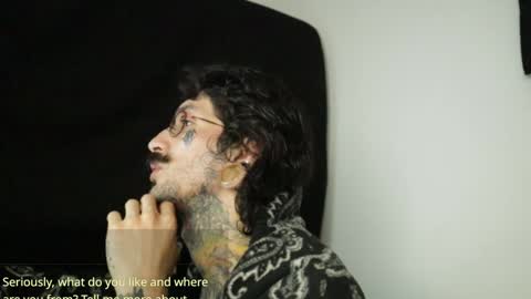 Snapshot of hatsumotokyoto chatting on 01-19-25, 11:53 More content   2   online show from 01-19-25, 11:53