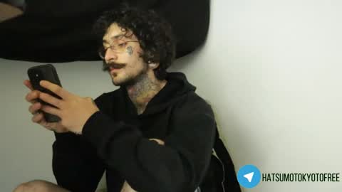 Snapshot of hatsumotokyoto chatting on 01-22-25, 02:48 More content   2   online show from 01-22-25, 02:48