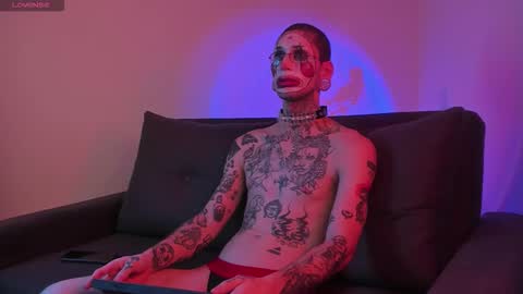 Snapshot of hatsumotokyoto chatting on 10-31-25, 06:20 More content   2   online show from 10-31-25, 06:20