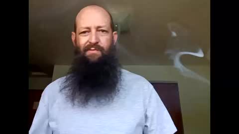 Snapshot of hawktalon007 chatting on 10-10-25, 05:23 Robert online show from 10-10-25, 05:23