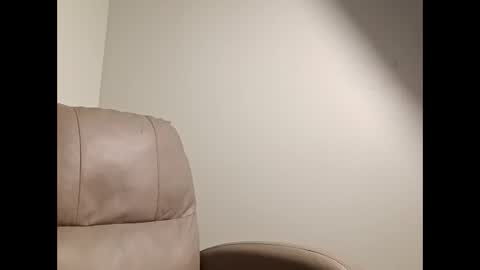 Snapshot of hawktalon007 chatting on 03-05-26, 04:19 Robert online show from 03-05-26, 04:19