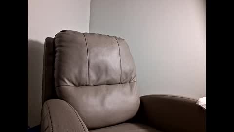Snapshot of hawktalon007 chatting on 03-08-26, 05:55 Robert online show from 03-08-26, 05:55