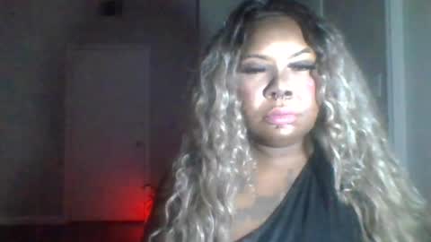 Snapshot of hawtchoc37 chatting on 06-26-26, 06:18 hawtchoc37 online show from 06-26-26, 06:18