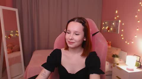 Mia online show from 01-15-26, 01:10