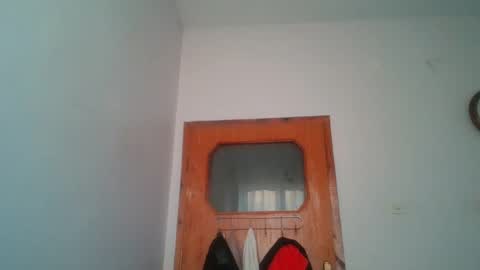 Snapshot of hayal758 chatting on 02-25-25, 03:05 hayal758 online show from 02-25-25, 03:05