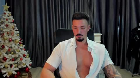 Snapshot of haydenspears chatting on 12-18-24, 01:02 HaydenSpears online show from 12-18-24, 01:02