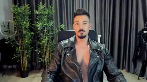 Snapshot of haydenspears chatting on 02-19-25, 04:22 HaydenSpears online show from 02-19-25, 04:22