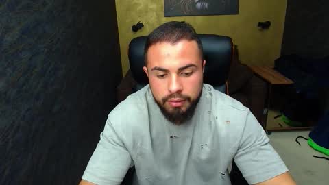 HayesWood online show from 10-29-25, 05:42