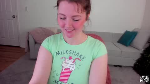 Snapshot of haylee_love chatting on 02-06-26, 03:00 Haylee Love online show from 02-06-26, 03:00