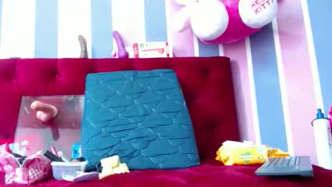 hayley miller online show from 12-14-25, 05:29