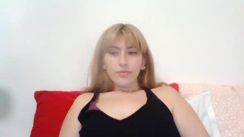 Snapshot of hazalpink chatting on 06-13-26, 10:29 hazalpink online show from 06-13-26, 10:29