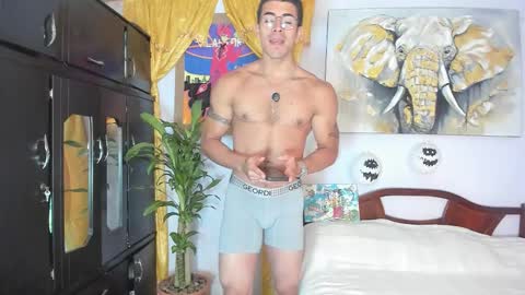 hazbinstudio online show from 11-03-25, 02:35