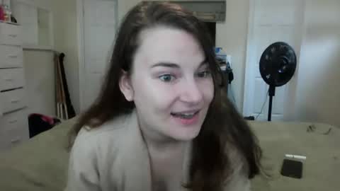 Snapshot of hazel_blue chatting on 07-07-26, 04:22 Hazel Blues online show from 07-07-26, 04:22