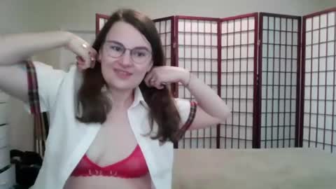 Snapshot of hazel_blue chatting on 07-08-26, 04:22 Hazel Blues online show from 07-08-26, 04:22