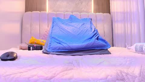 Snapshot of hazel_kataleya chatting on 11-19-25, 07:47 kataleya online show from 11-19-25, 07:47