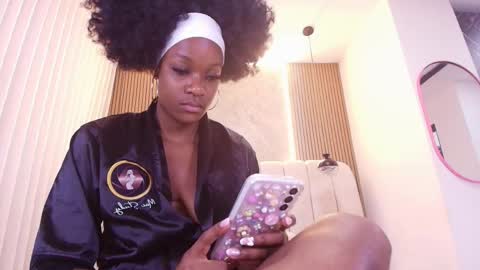 Snapshot of hazel_kataleya chatting on 04-30-26, 07:20 kataleya online show from 04-30-26, 07:20