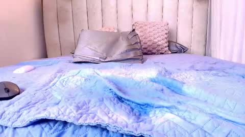 Snapshot of hazel_kataleya chatting on 05-27-26, 01:57 kataleya online show from 05-27-26, 01:57