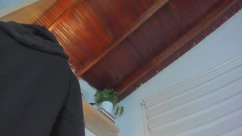 Snapshot of hazel_shy chatting on 12-31-24, 02:08 Im Hazel online show from 12-31-24, 02:08