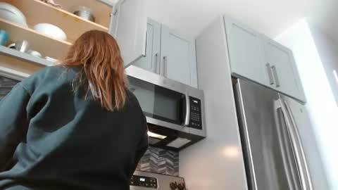 Snapshot of hazel_skye chatting on 01-27-25, 06:52 Hazel online show from 01-27-25, 06:52