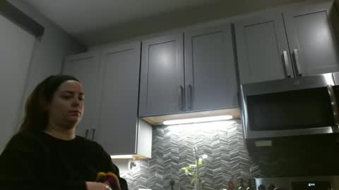 Snapshot of hazel_skye chatting on 02-06-25, 12:43 Hazel online show from 02-06-25, 12:43