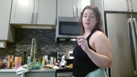 Snapshot of hazel_skye chatting on 02-28-25, 10:39 Hazel online show from 02-28-25, 10:39