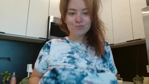 Snapshot of hazel_skye chatting on 06-06-26, 03:50 Hazel online show from 06-06-26, 03:50