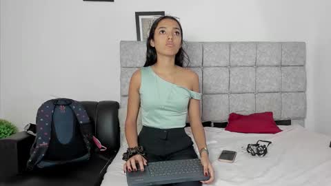 hazel_slim_ online show from 02-09-26, 02:10