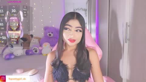 Snapshot of hazelbabee_ chatting on 10-22-25, 08:03 Lynn online show from 10-22-25, 08:03