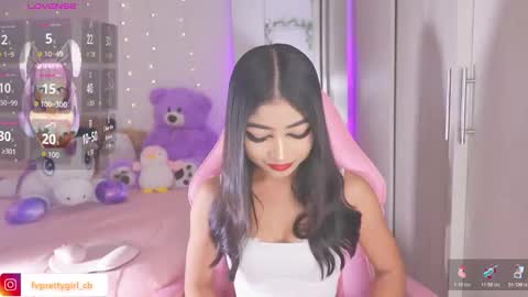 Snapshot of hazelbabee_ chatting on 10-29-25, 07:32 Lynn online show from 10-29-25, 07:32