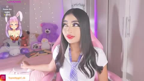 Snapshot of hazelbabee_ chatting on 10-31-25, 07:42 Lynn online show from 10-31-25, 07:42