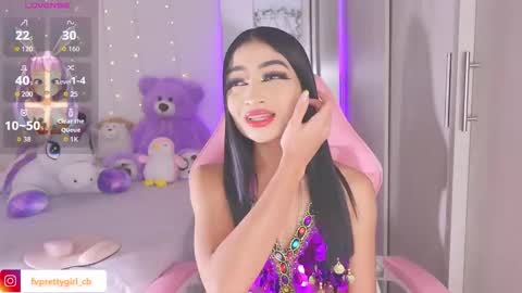 Snapshot of hazelbabee_ chatting on 12-01-25, 05:45 Lynn online show from 12-01-25, 05:45