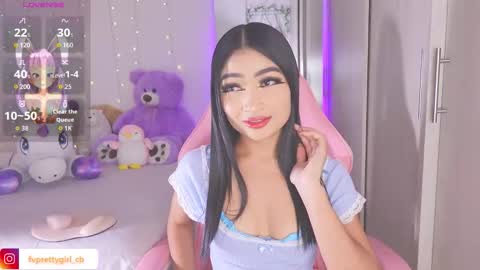 Snapshot of hazelbabee_ chatting on 12-03-25, 08:23 Lynn online show from 12-03-25, 08:23