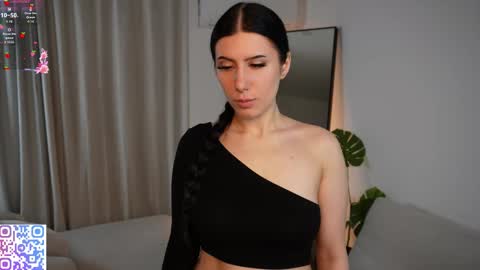 hazelhayees online show from 03-08-26, 04:33