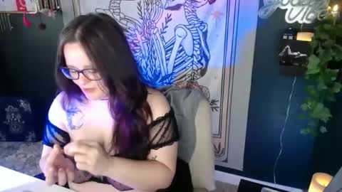 HazeyViolet333 online show from 04-03-26, 08:51