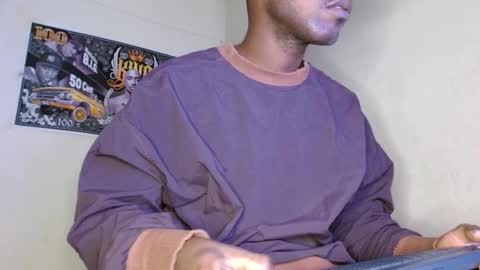 hazlan_420 online show from 10-31-25, 09:43