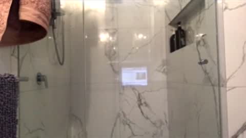 h babe online show from 12-22-25, 06:49