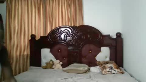 heart_star online show from 01-11-25, 08:00