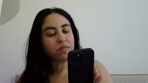 Snapshot of heatwavee chatting on 12-02-24, 02:19 heatwavee online show from 12-02-24, 02:19