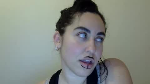 Snapshot of heatwavee chatting on 12-09-24, 11:24 heatwavee online show from 12-09-24, 11:24