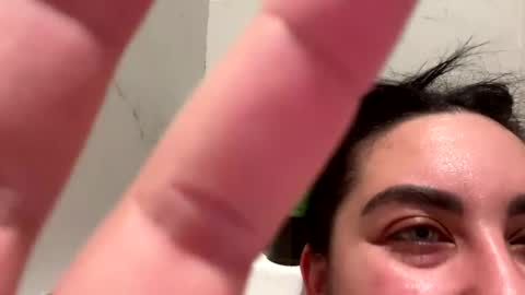 Snapshot of heatwavee chatting on 01-11-25, 11:56 heatwavee online show from 01-11-25, 11:56