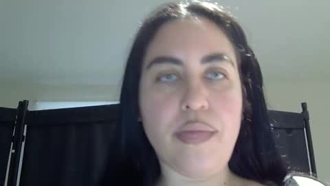 Snapshot of heatwavee chatting on 02-13-25, 01:05 heatwavee online show from 02-13-25, 01:05