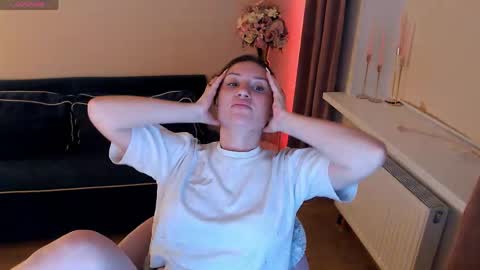 Snapshot of heaven_chloe chatting on 05-04-26, 08:27 Heaven girl online show from 05-04-26, 08:27