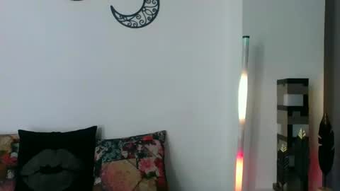  Heaven  online show from 02-12-25, 05:48