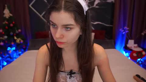 heavenelle online show from 12-22-25, 07:05