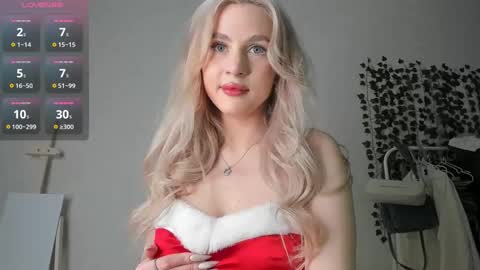 Snapshot of heavenlysky_ chatting on 12-23-24, 06:37 Akemi instinthemoodforlooove online show from 12-23-24, 06:37